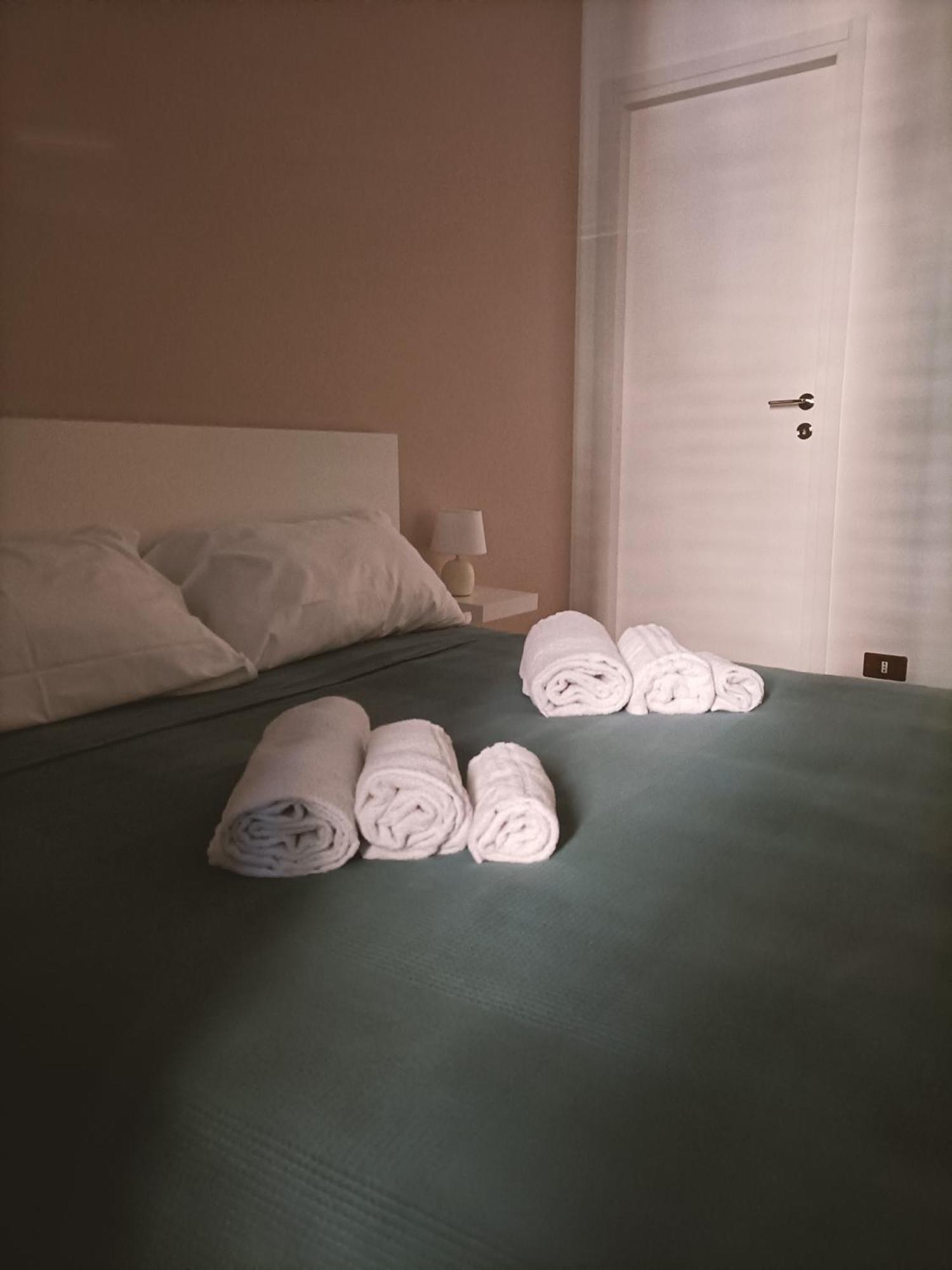 Thalia Hotel ปาแลร์โม ภายนอก รูปภาพ