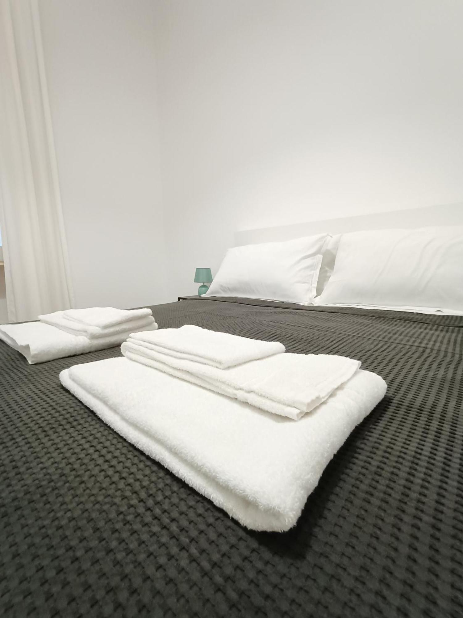 Thalia Hotel ปาแลร์โม ภายนอก รูปภาพ